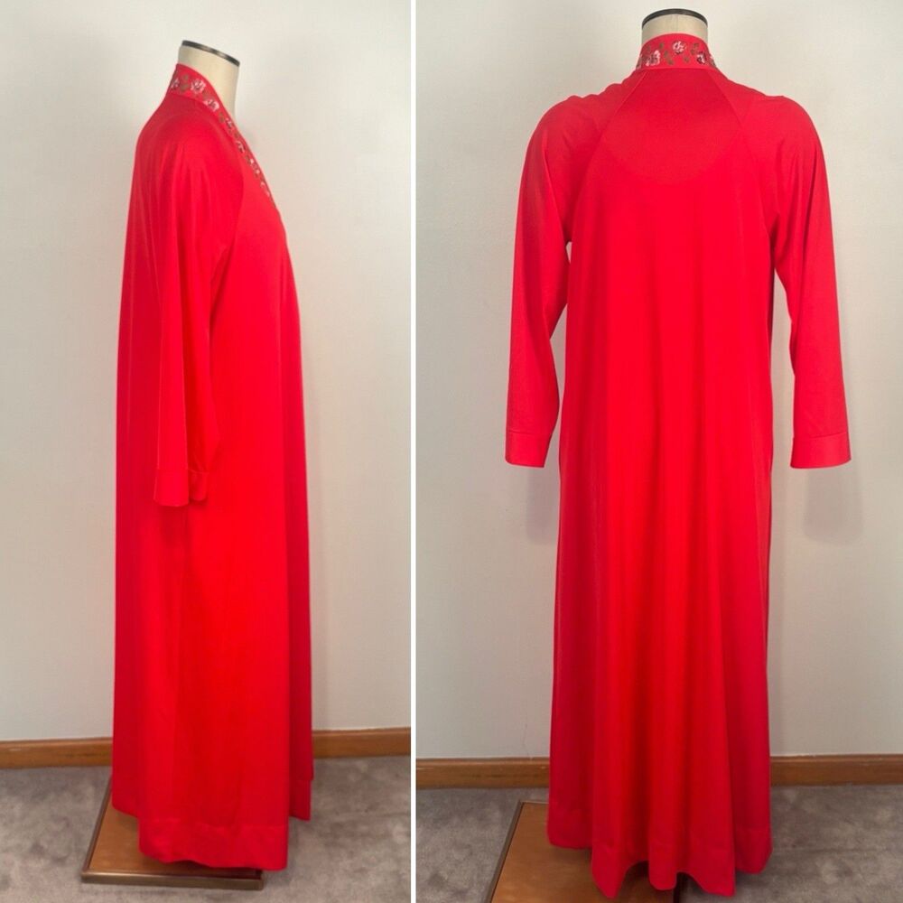 Vintage Shadowline Red Nylon Peignoir Set Nightgown Robe Embroidered Medium USA - Picture 5 of 10